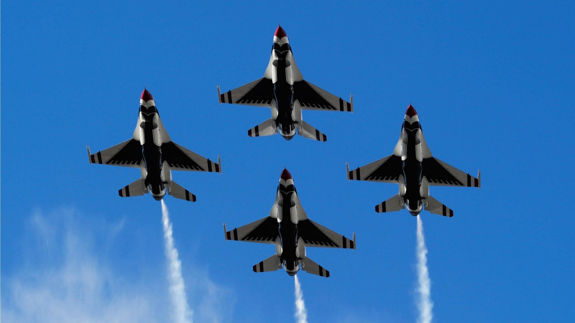 《2025年英雄联盟全球总决赛，T1逆转夺冠震惊全场》，2030年英雄联盟全球总决赛